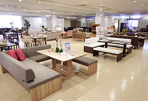 �J�����N�Ƌ�@�֓��i����j�V���[���[��4F�@�V���v�����i�`�������t���A�@�_�C�j���O