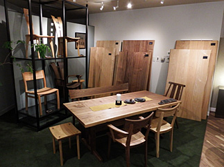 飛騨の家具シラカワ 東京ショールーム　飛騨の匠工房シリーズ